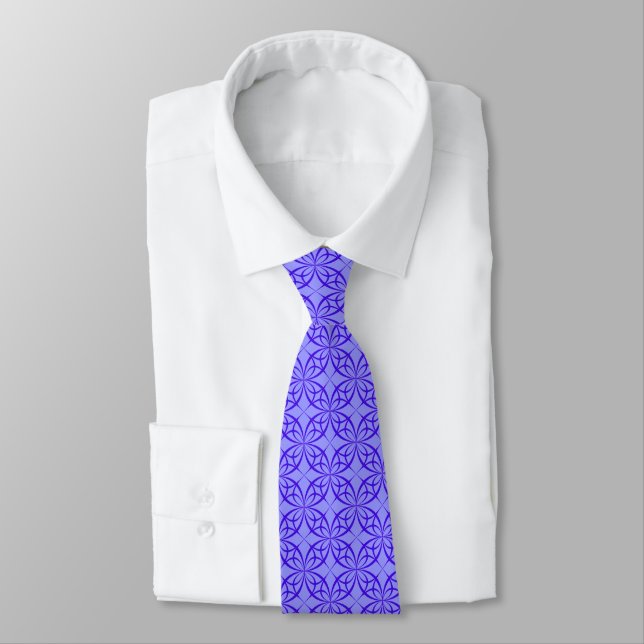 Elegant Light Purple Filigree Pattern Tie (Tied)