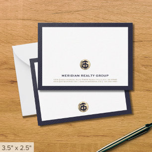 Élégant logo or carte de note immobilière