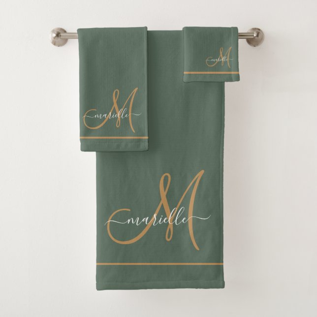 Elegant Monogram Green Gold Script Name  (En situation)