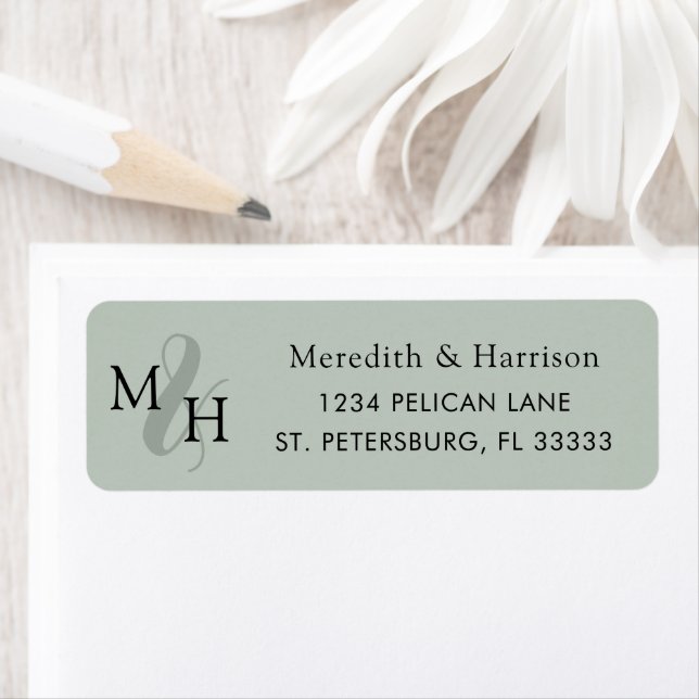 Élégant Monogram Sage Mariage Adresse de retour (En situation)