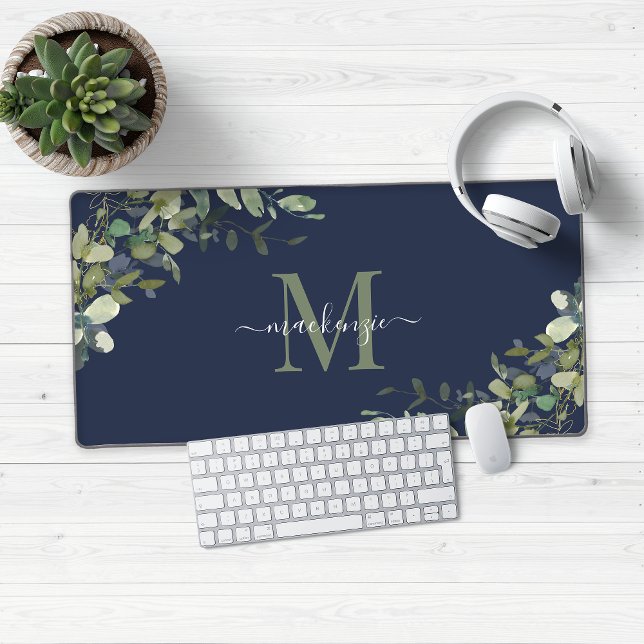 Élégant Monogramme botanique bleu Eucalyptus de la (Navy Blue Eucalyptus Monogram Desk Mat Mouse Pad)