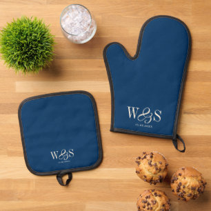 Elegant navy blue initial wedding couples oven mitt & pot holder set