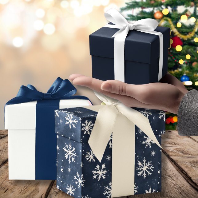 Elegant Navy Blue Snowflake Christmas Wrapping Paper Sheet (Elegant Navy Blue Snowflake Christmas Wrapping Paper Sheets)
