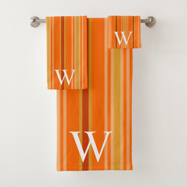 Elegant orang & brown stripes pattern monogram (En situation)