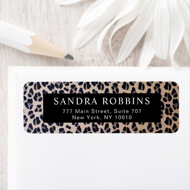 Elegant panther pattern with light beige name (Insitu)