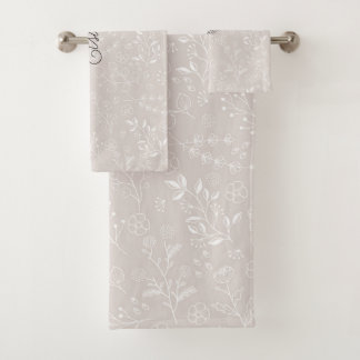 Elegant Personalized Floral Bath Towel Set