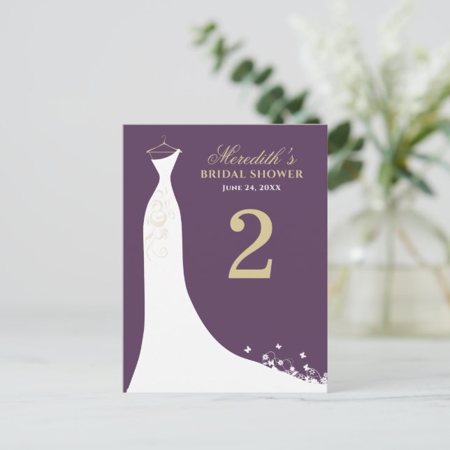 Élégant Plum et Gold Mariage Gown Numéro de table (Debout devant)