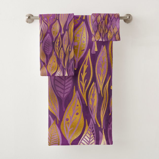 Elegant Plum Purple Gold Metallic Abstract Foliage Bath Towel Set (Insitu)