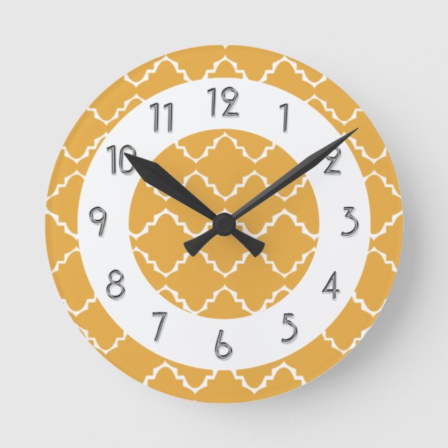 Elegant Quatrefoil Pattern - Gold White Round Clock (Front)