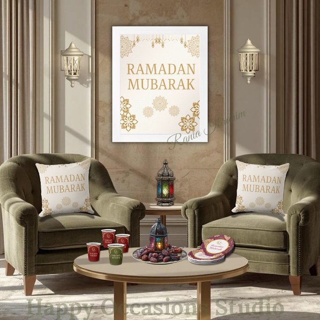 Elegant Ramadan Mubarak Throw Pillow (Creator Uploaded)