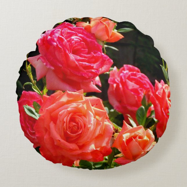 Elegant red orange coral roses rose garden round pillow (Front)