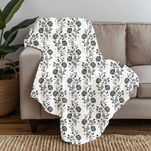 Elegant Romantic Black And White Floral Pattern Fleece Blanket