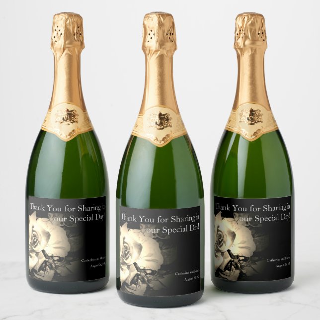 Élégant Rose Monogramme Étiquette bouteille d'eau (Bouteilles)