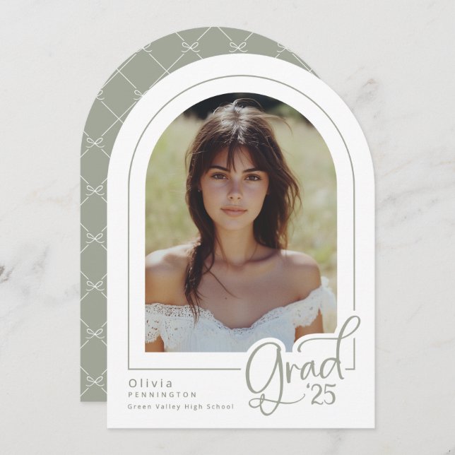 Elégant Sage Simple Photo 2025 Grad Faire-part (Devant / Derrière)