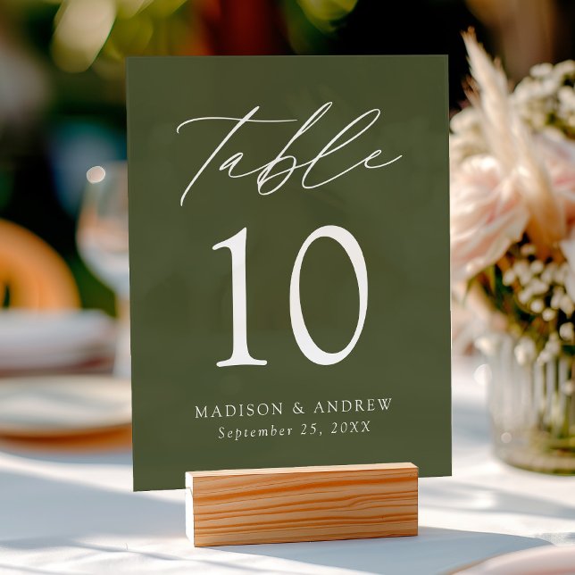 Élégant Script Olive Green Mariage Numéro de table (Please note: The wooden stand does not come with the sign. Zazzle sells a wood block stand.)
