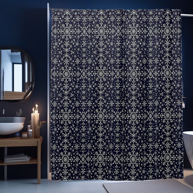 Elegant silver and blue snowflakes pattern (Creator Uploaded)