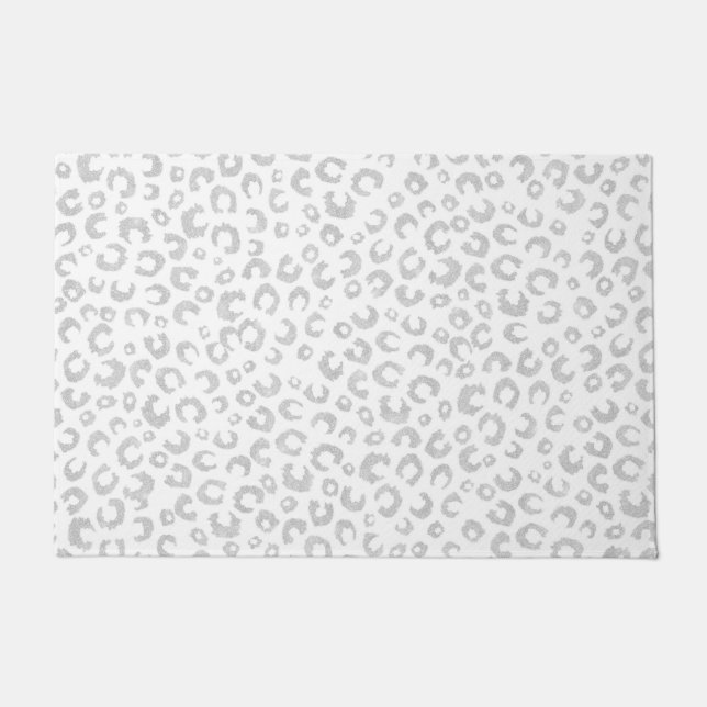 Elegant Silver Glitter Leopard Pattern Doormat (Front)