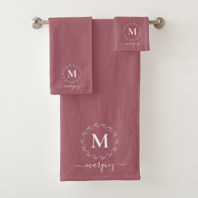 Elegant Simple Personalized Wreath Monogram Bath Towel Set (Insitu)