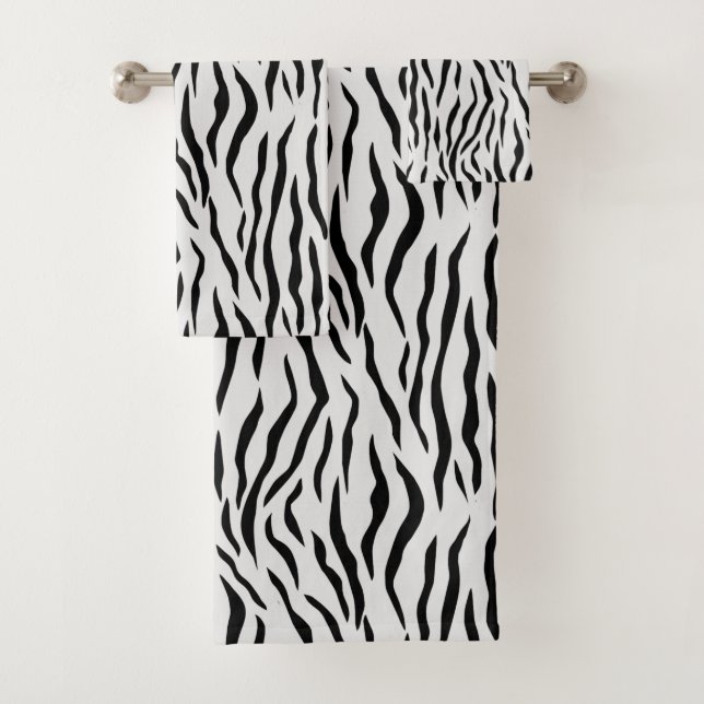 Elegant tiger skin pattern in black & light grey bath towel set (Insitu)