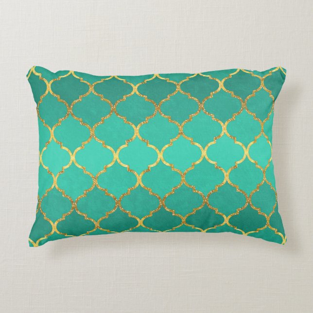 Elegant trendy gold faux glitter quatrefoil decorative pillow (Front)