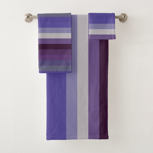 Elegant Twilight Purple Gradient Stripe Pattern Bath Towel Set (Insitu)
