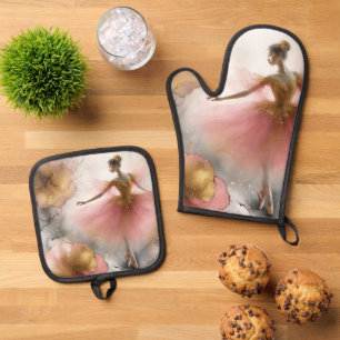 Elegant Whirl Ballet in pink & Gold Oven Mitt & Pot Holder Set
