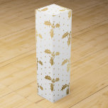Elegant White & Gold Foil Christmas Holly Pattern Wine Box<br><div class="desc">Elegant White and Gold Foil Christmas Holly Pattern design</div>