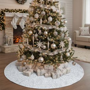 Elegant white pattern brushed polyester tree skirt