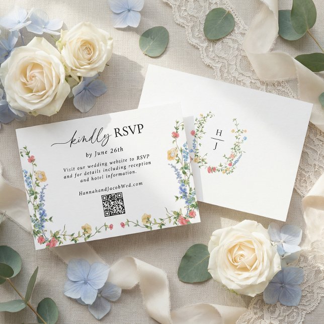 Elegant Wildflower Wedding QR Code RSVP Card (Créateur téléchargé)