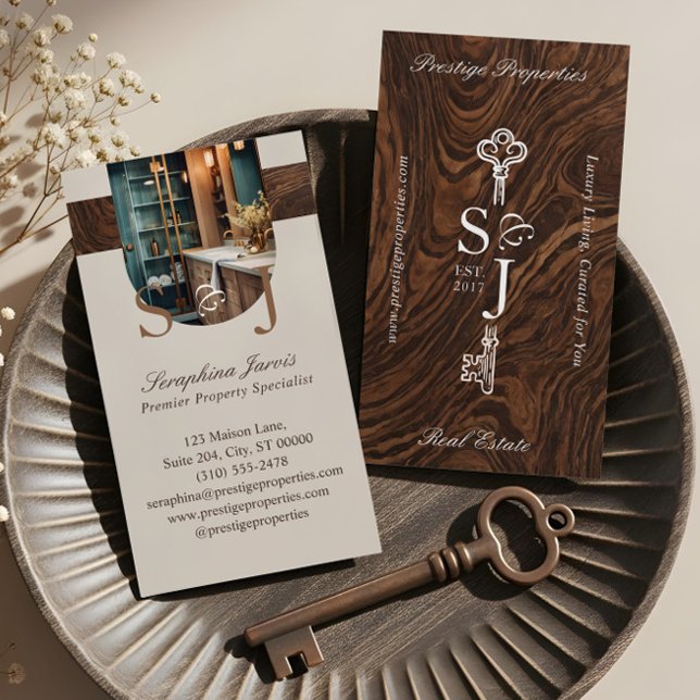 Elegant Woodgrain Key Monogram Stylish Arch Photo Business Card (Elegant Woodgrain Key Monogram Stylish Arch Photo Business Card)