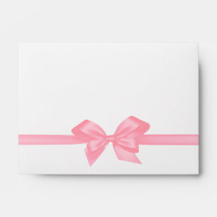 Élégante Bow en satin rose sur enveloppe blanche