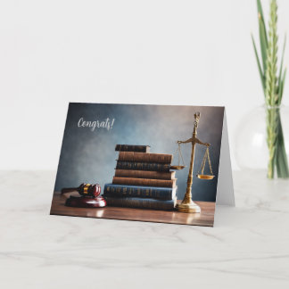 Élégante carte d'études de droit avec gavel