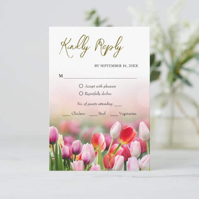 Elégante carte RSVP couleur fleurs de tulipe (Debout devant)