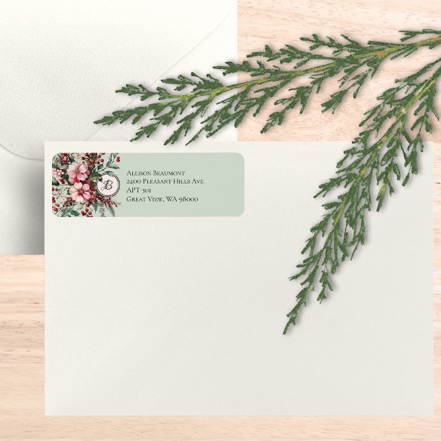 Élégante gerbe florale rose de Noël avec monogramm (Pink Christmas floral spray monogrammed return address label on an envelope.)