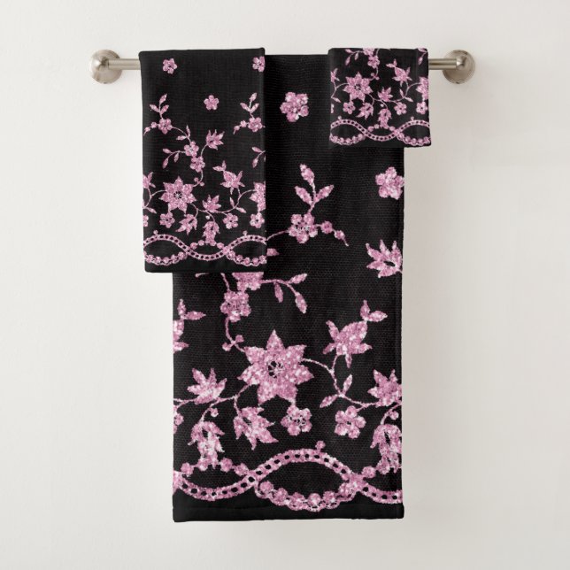 ÉLÉGANTE SERVIETTE DE SALLE DE BAINS EN LACE ROSE  (En situation)