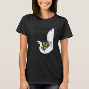 Elephant And She Loved Little Boy Very Very Much E T-Shirt