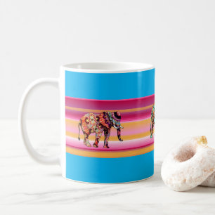 Eléphants africains colorés frappent la Mug