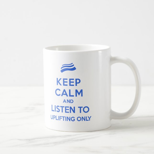 Élever gardent seulement la tasse calme (Droite)