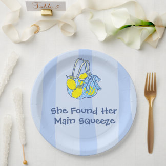Elle a trouvé ses assiettes en carton Main Squeeze
