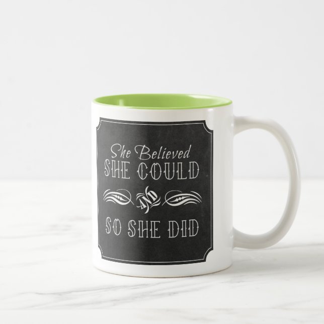 Elle Croyait Qu'Elle Pouvait Mug (intérieur couleu (Droit)