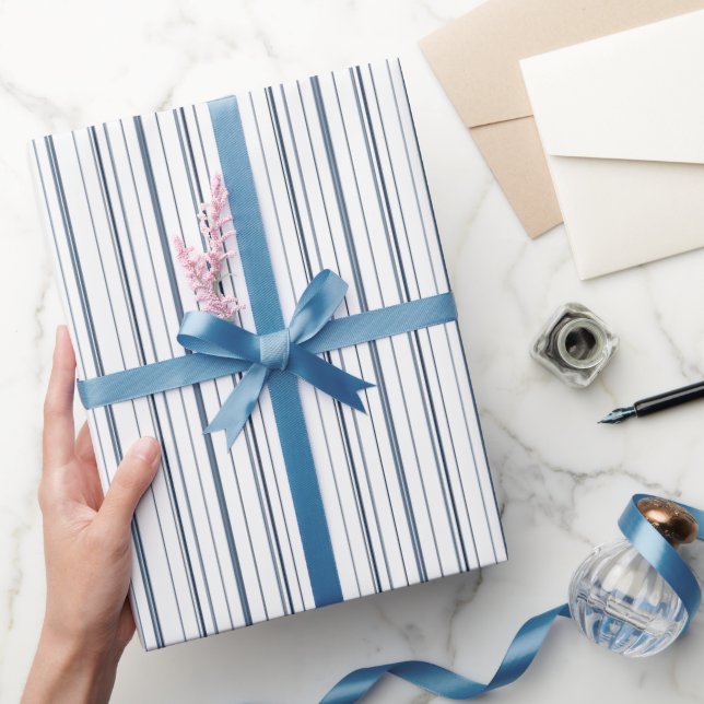 Emballage cadeau minimaliste pour bande marine (Cadeaux)