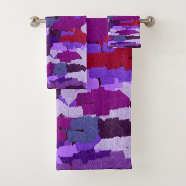 Embossed Chalk Shades of Purple and Red Bath Towel Set (Insitu)