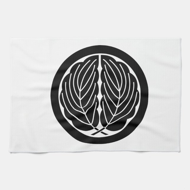 Embracing oak leaves in circle kitchen towel (Horizontal)