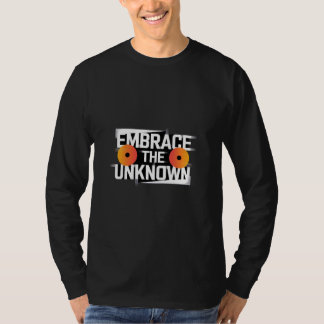 "Embrassez le T-shirt à manches longues inconnu"
