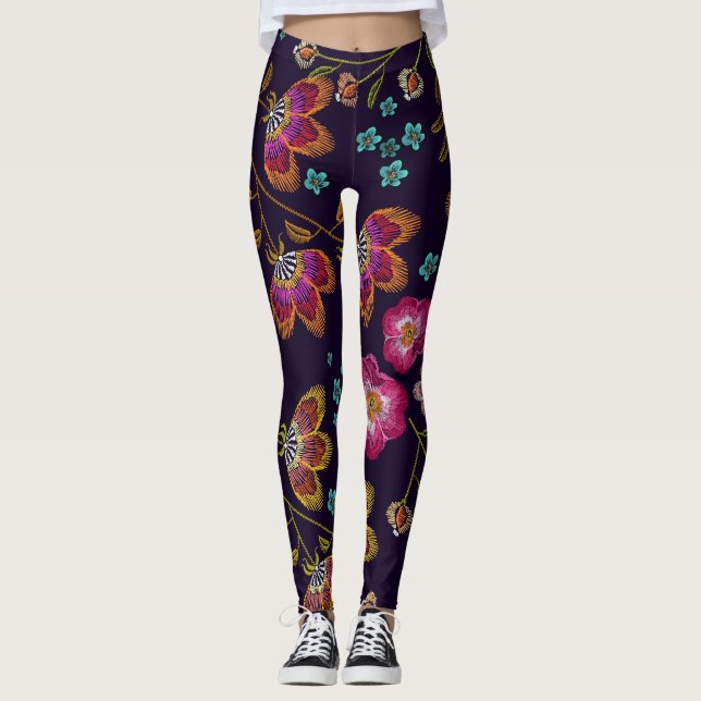 Embroidered flowers: fashion seamless pattern leggings (Front)