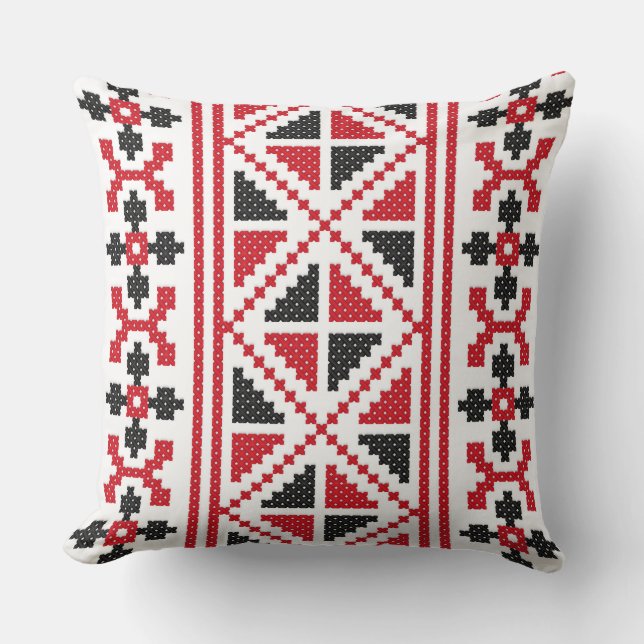 Embroidery pattern throw pillow (Front)
