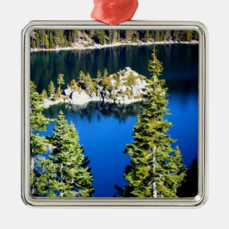 EMERALD BAY METAL ORNAMENT
