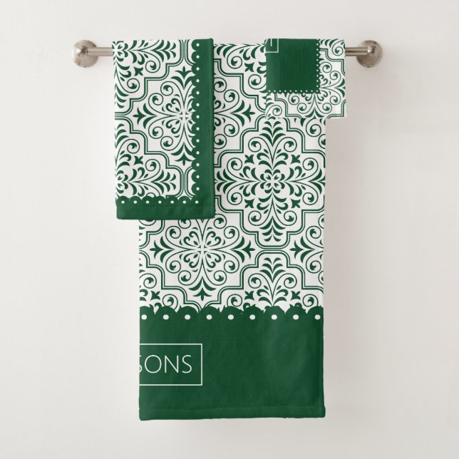 Emerald green damask pattern, scalloped borders bath towel set (Insitu)