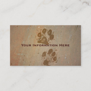 Empreintes de pattes sur les cartes de visite en