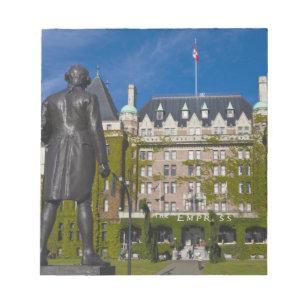 Empress Hotel and statue of Captain James Cook, Notepad